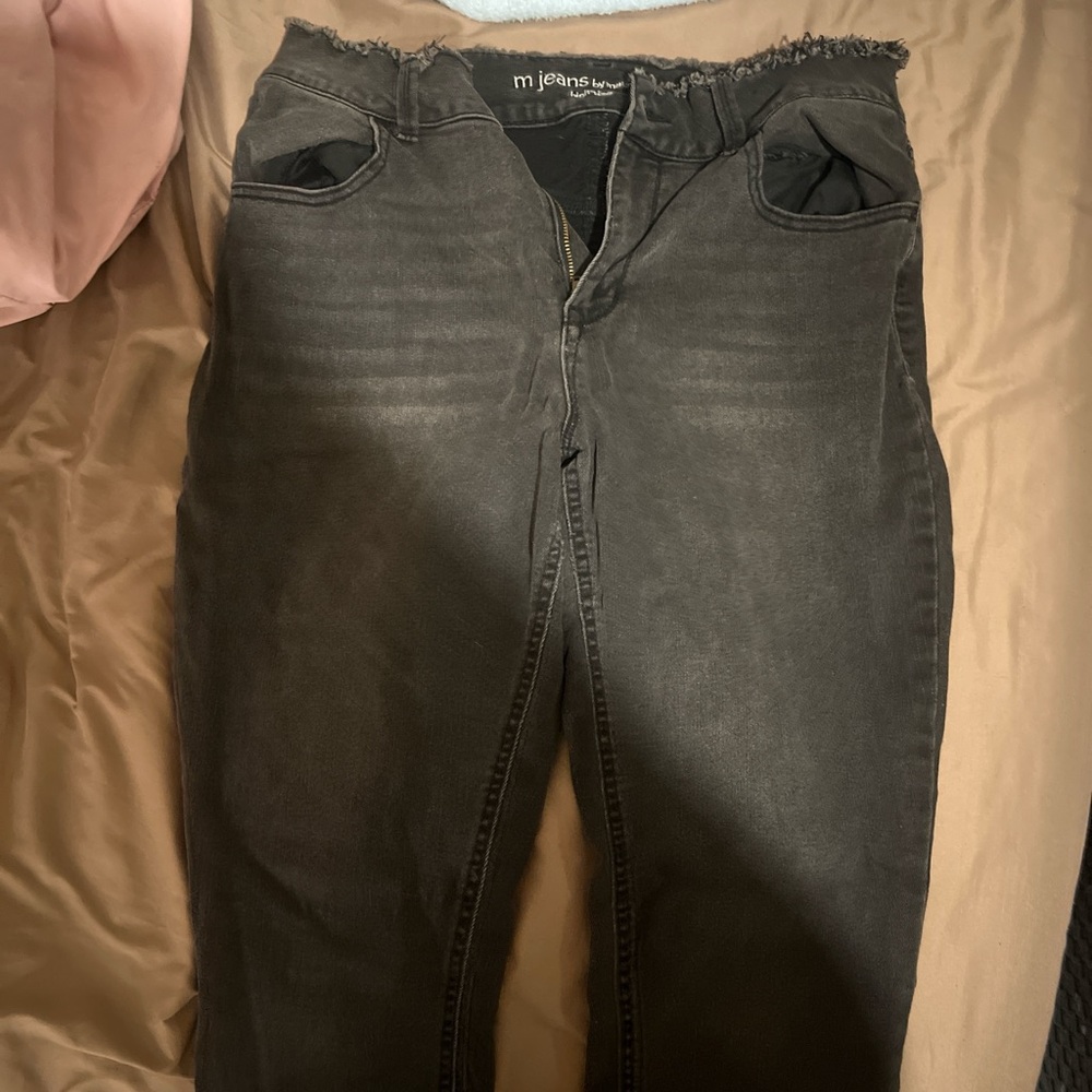 Black Distressed Jeans
